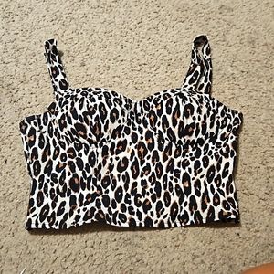 Cheta print crop top